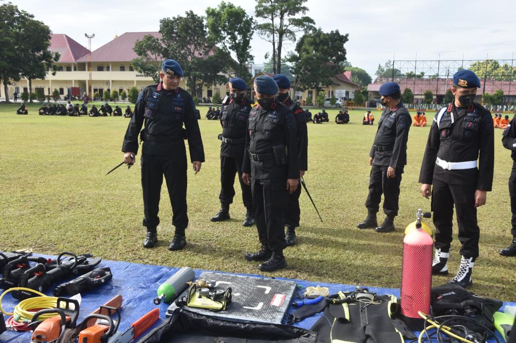 Brimob Polda Riau Gelar Apel Kesatuan Lengkap Menghadapi Bencana