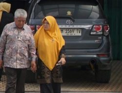 Mantan Bupati Siak Arwin Pindah Hati Dari Alfedri ke Afni di Pilkada Siak 2024