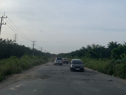 Dinilai Asal Jadi, Perbaikan Jalan Provinsi Secara Swakelola Oleh Dinas PUPR PKPP Provinsi Riau Diduga Jadi Ladang Korupsi